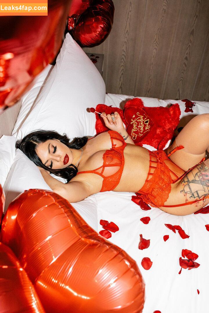 gvalentinaxxx / darealginavalentina leaked photo photo #0189