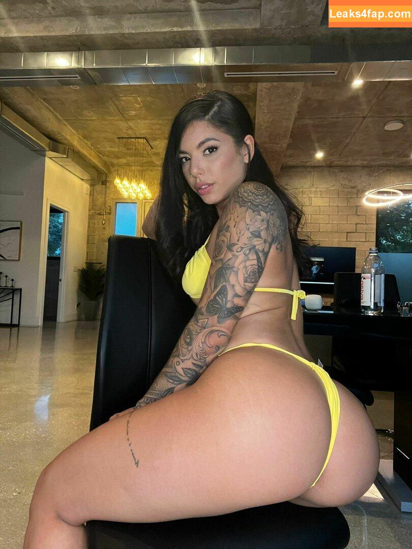 gvalentinaxxx / darealginavalentina leaked photo photo #0565