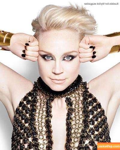 Gwendoline Christie / BrienneTarth from GoT / christiestevens / gwendolineuniverse / https: leaked photo photo #0010