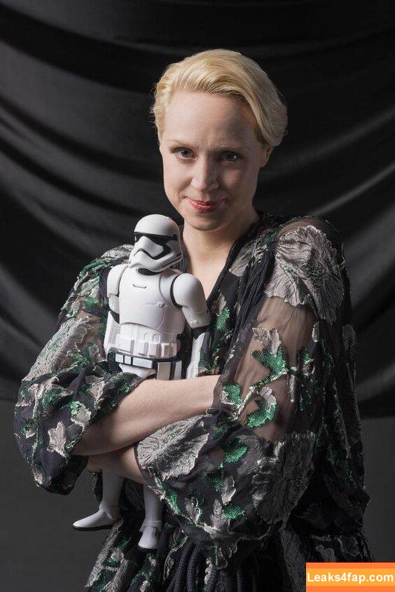 Gwendoline Christie / BrienneTarth from GoT / christiestevens / gwendolineuniverse / https: leaked photo photo #0041