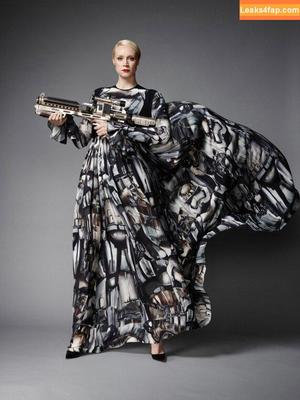 Gwendoline Christie photo #0015