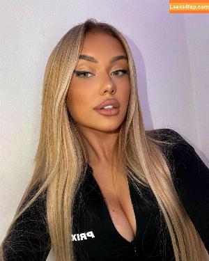 Gwendolyn Celine photo #0018