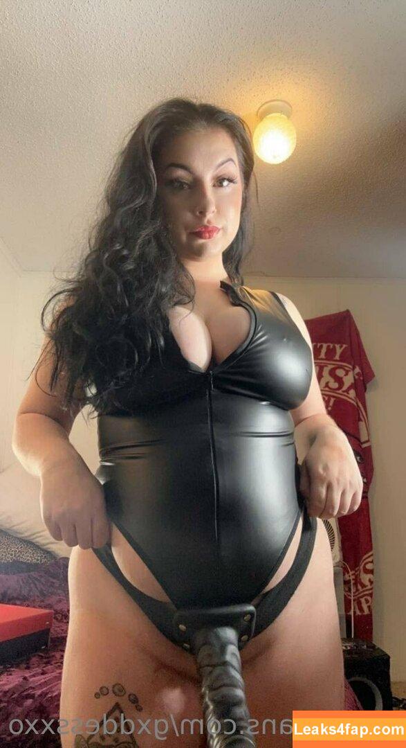 gxddessxxo /  leaked photo photo #0021
