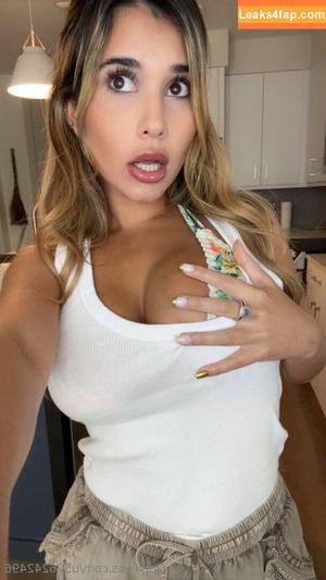 GyllianSklar photo #0001