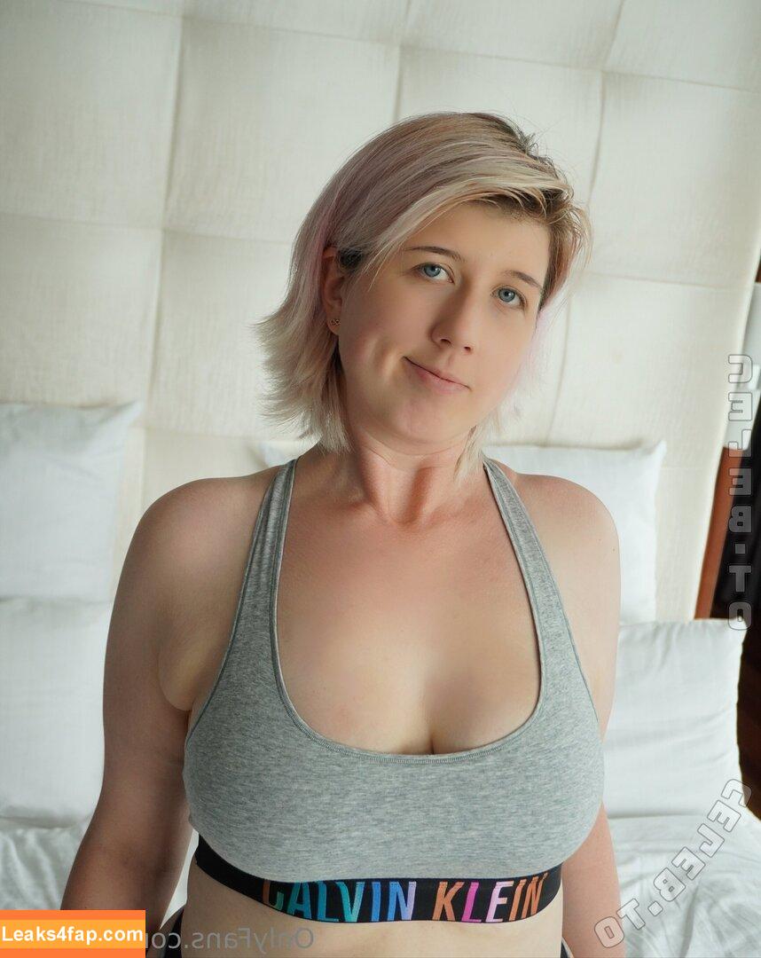 gyna.93 / gyna93 leaked photo photo #0019