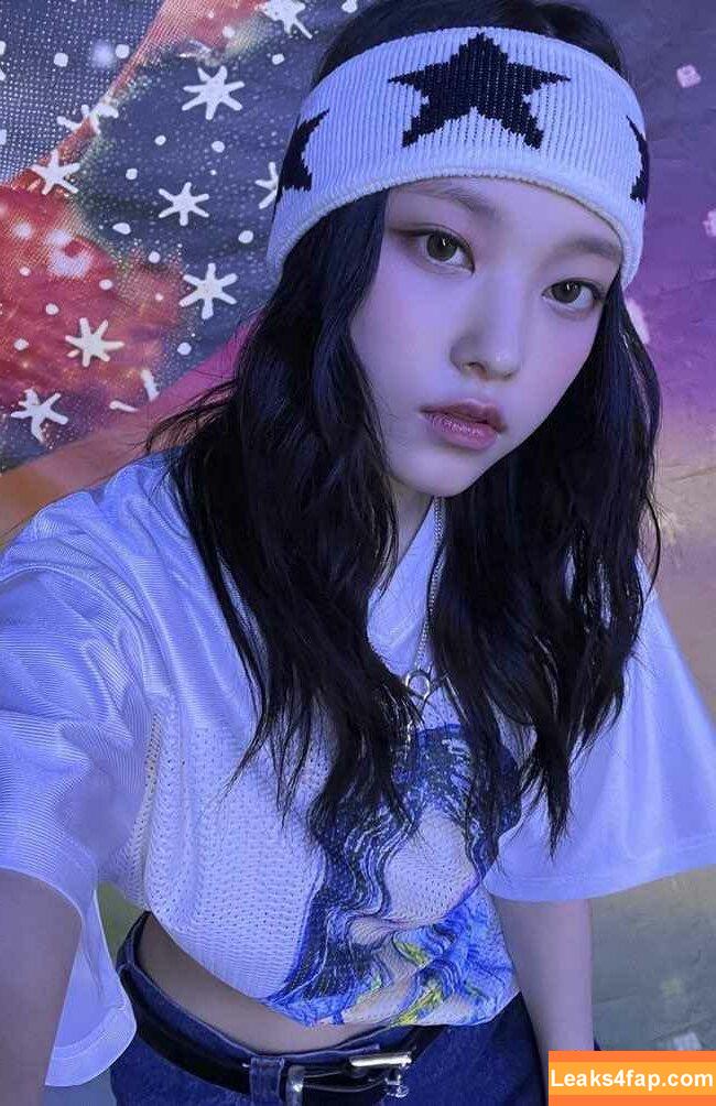 Haerin / Jeans / NewJeans_twt / newjeans_official leaked photo photo #0046