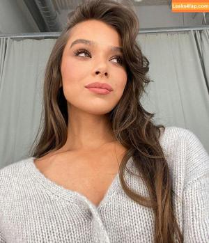 Hailee Stein photo #0021