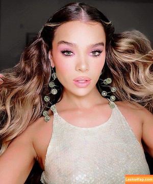 Hailee Stein photo #0025