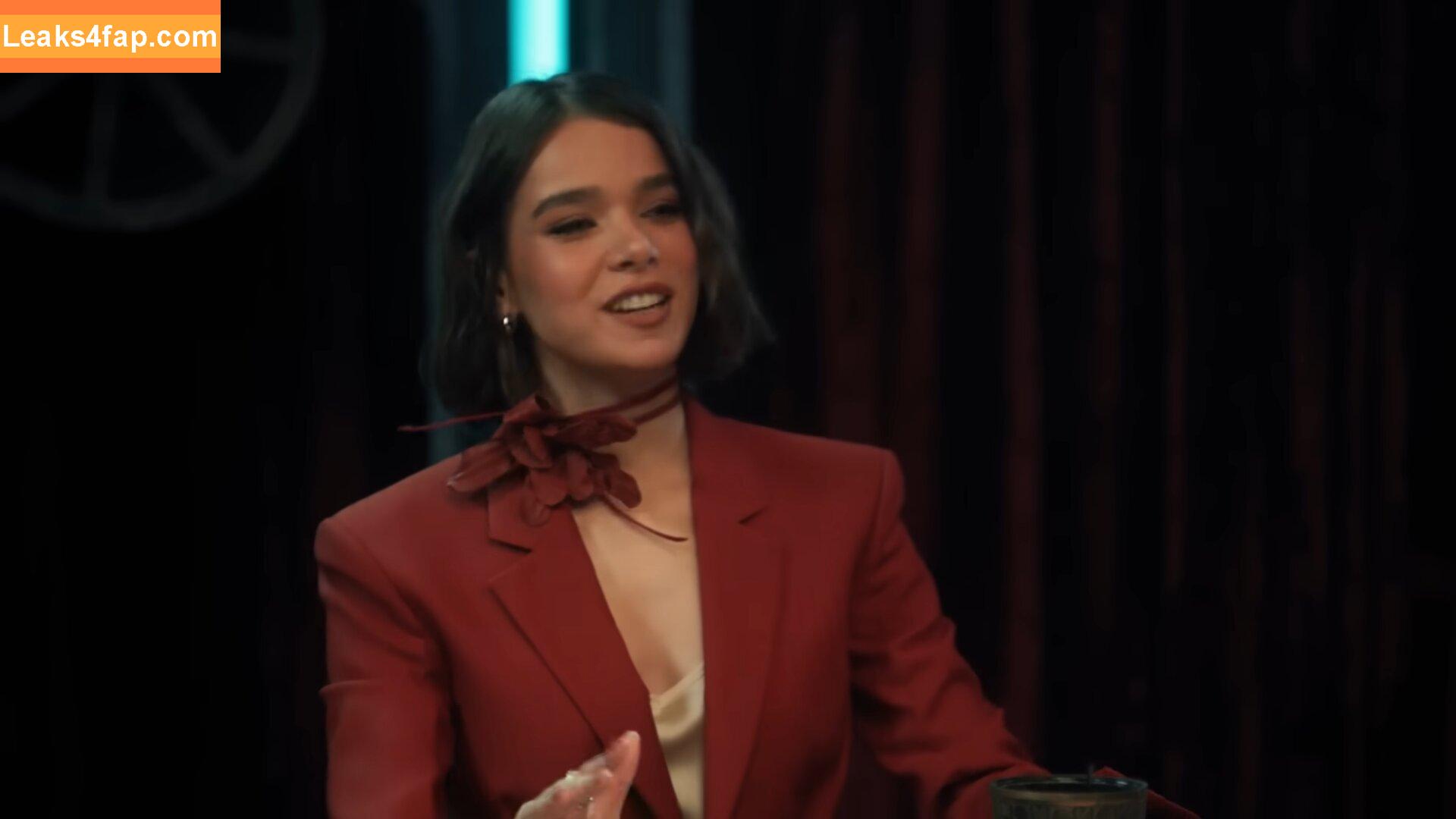 Hailee Steinfeld / haileesteinfeld / https: leaked photo photo #2045