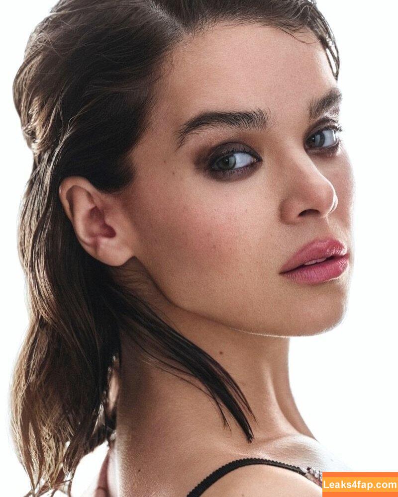 Hailee Steinfeld / haileesteinfeld / https: leaked photo photo #2221