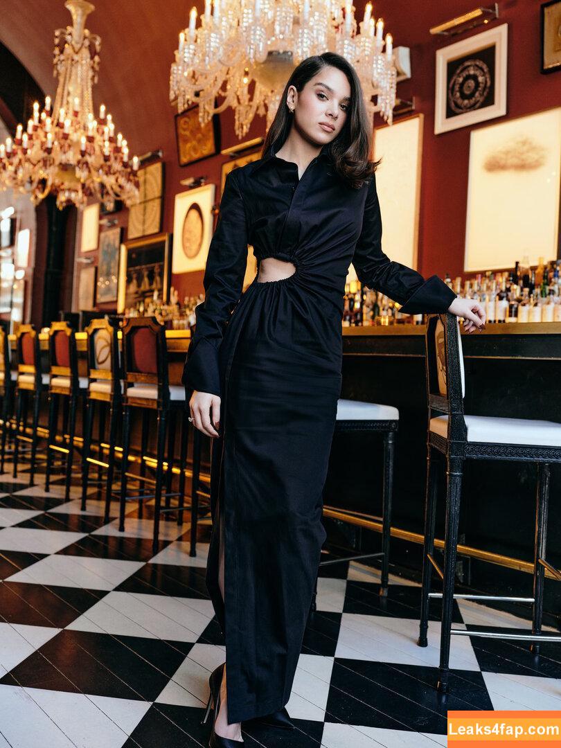 Hailee Steinfeld / haileesteinfeld / https: leaked photo photo #2308
