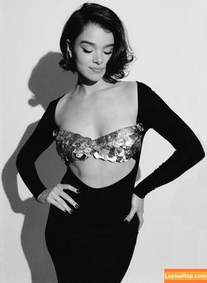 Hailee Steinfeld photo #2017