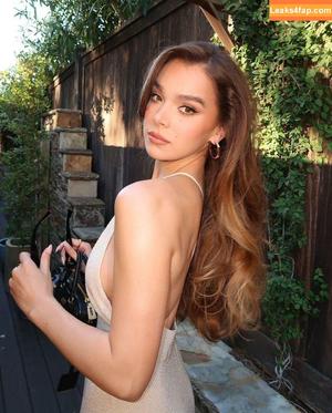 Hailee Steinfeld photo #2081