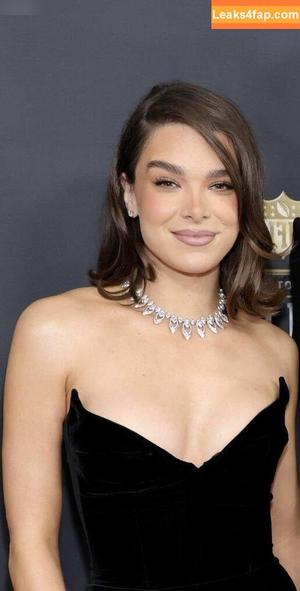 Hailee Steinfeld photo #2091