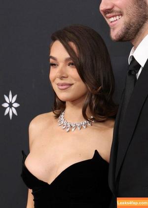 Hailee Steinfeld photo #2098