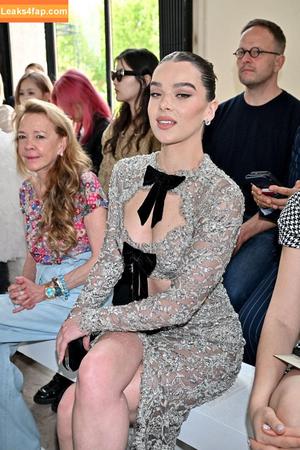Hailee Steinfeld photo #2355