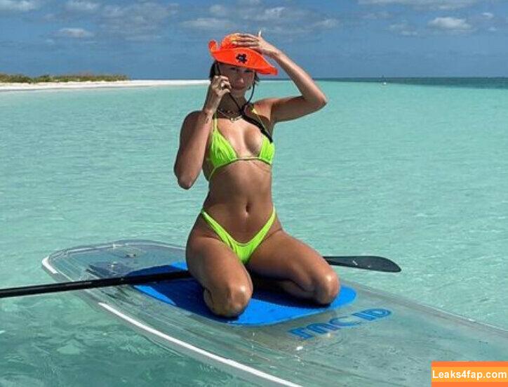 Hailey Baldwin Bieber / haileybieber слитое фото фото #0071