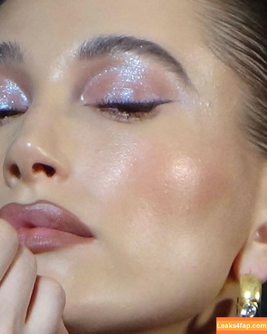 Hailey Baldwin Bieber / haileybieber слитое фото фото #0100