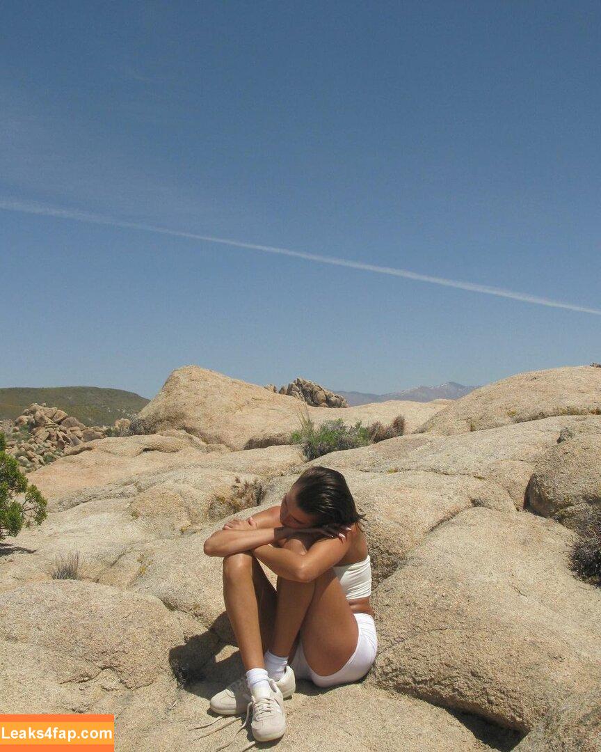 Hailey Baldwin Bieber / haileybieber слитое фото фото #0117