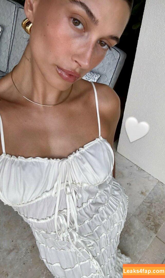 Hailey Baldwin Bieber / haileybieber слитое фото фото #0175