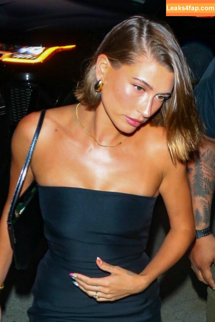 Hailey Baldwin Bieber / haileybieber слитое фото фото #0192