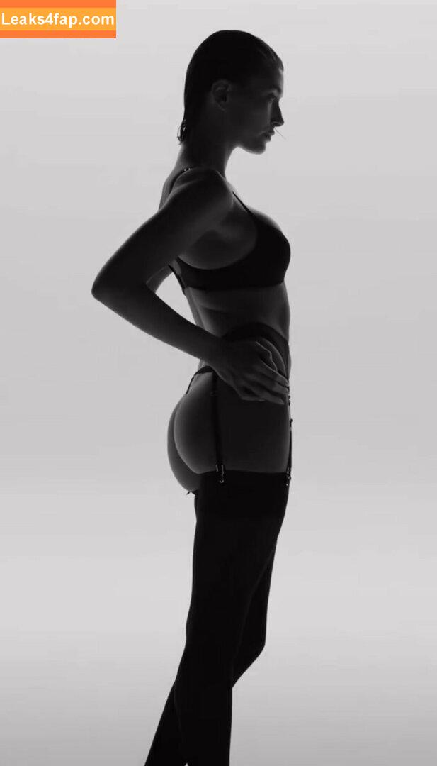 Hailey Baldwin Bieber / haileybieber слитое фото фото #0214