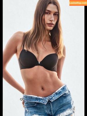 Hailey Baldwin Bieber photo #0011