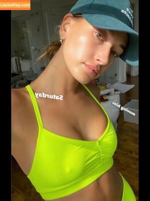 Hailey Baldwin Bieber photo #0020