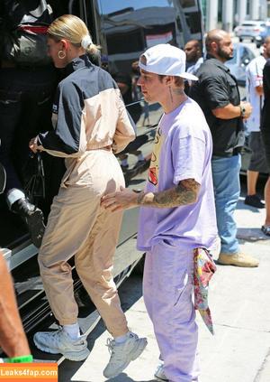Hailey Baldwin Bieber photo #0023