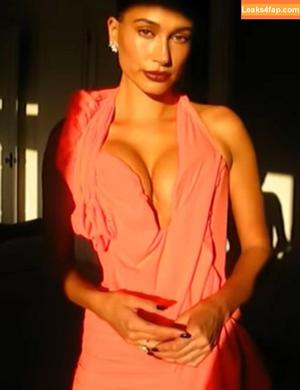 Hailey Baldwin Bieber photo #0029