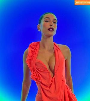 Hailey Baldwin Bieber photo #0030