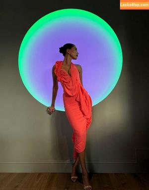 Hailey Baldwin Bieber photo #0031