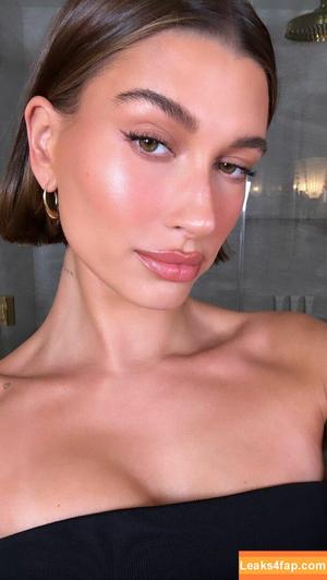 Hailey Baldwin Bieber фото #0089