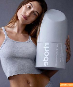 Hailey Baldwin Bieber фото #0092