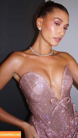 Hailey Baldwin Bieber фото #0125