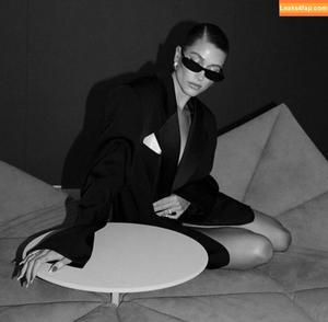 Hailey Baldwin Bieber фото #0145