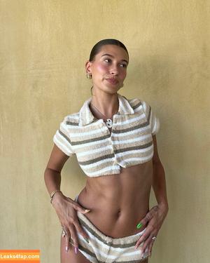 Hailey Baldwin Bieber фото #0233