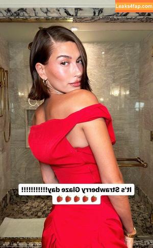 Hailey Baldwin Bieber фото #0234