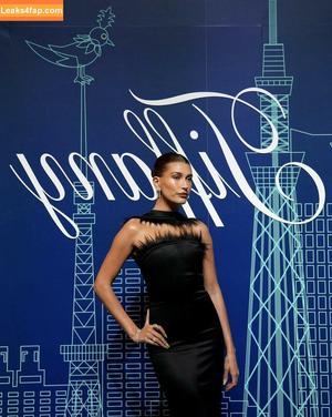 Hailey Baldwin Bieber фото #0250