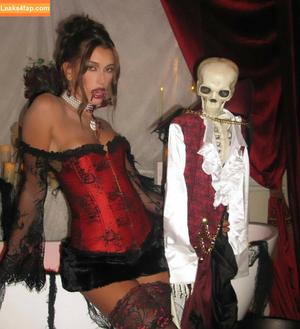 Hailey Baldwin Bieber фото #0291