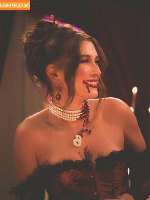 Hailey Baldwin Bieber фото #0303