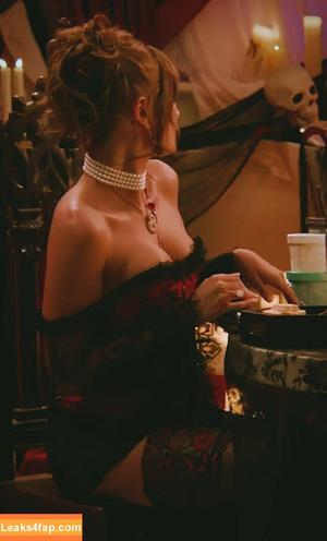 Hailey Baldwin Bieber фото #0304