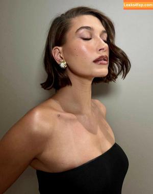 Hailey Baldwin Bieber photo #0342