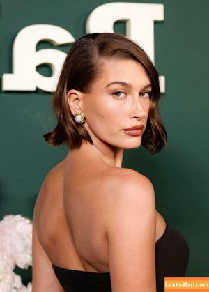 Hailey Baldwin Bieber photo #0345