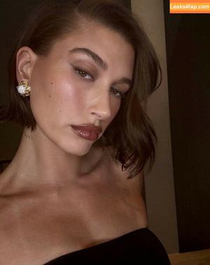 Hailey Baldwin Bieber photo #0349