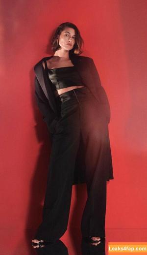Hailey Baldwin Bieber photo #0360