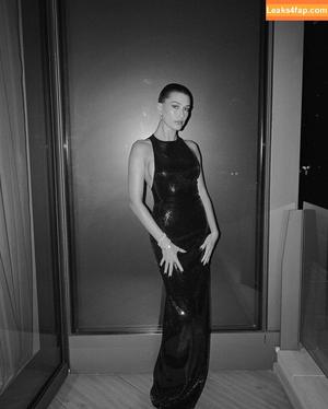 Hailey Baldwin Bieber photo #0394