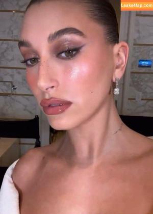 Hailey Baldwin Bieber photo #0398
