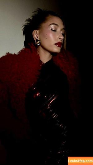 Hailey Baldwin Bieber photo #0405