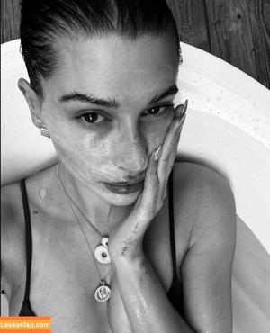 Hailey Baldwin Bieber photo #0458